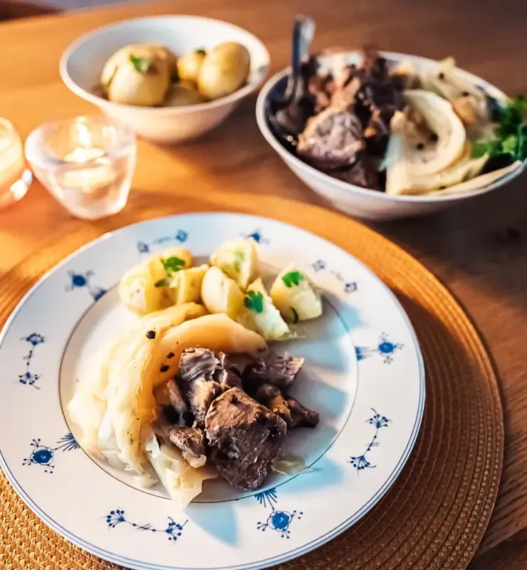 September Recipe: Fårikål (Lamb and Cabbage Stew)
